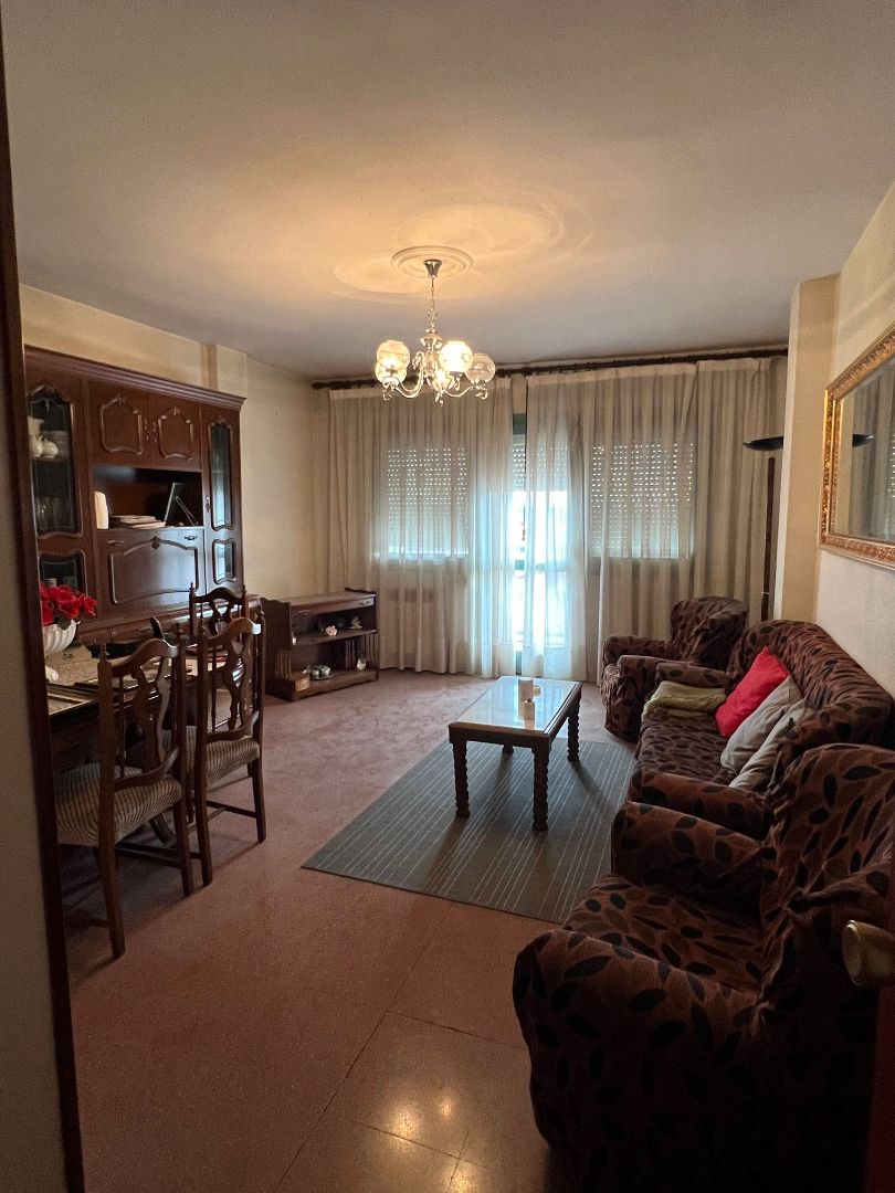 Living room of Flat for sale in Portillo  with Heating, Terrace and Storage room