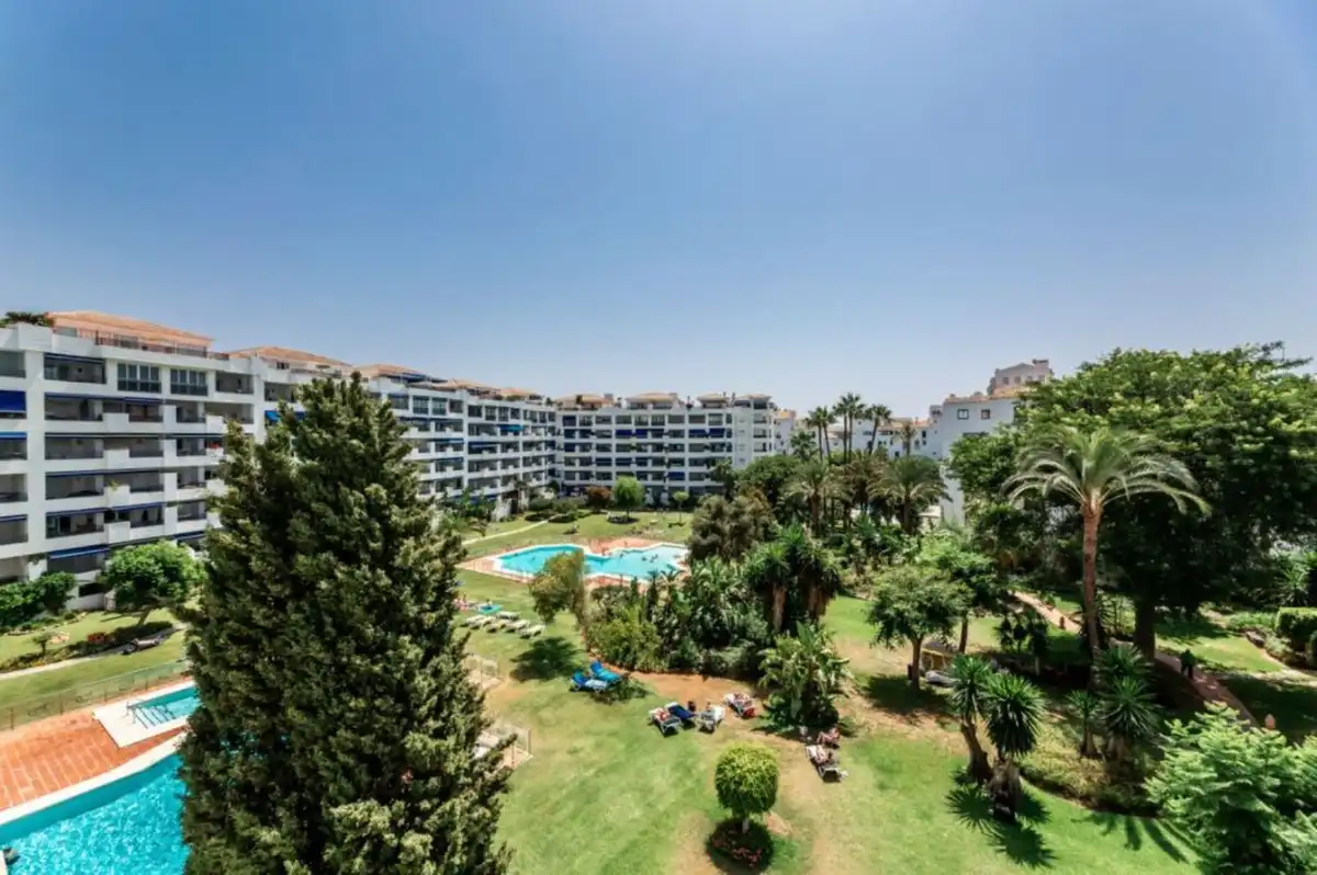Apartament amb piscina en venda a Nueva Andalucía, imagen 14
