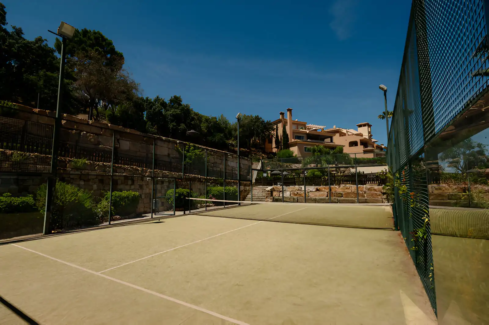 Garten von Erdgeschoss zum Verkauf in Marbella mit Klimaanlage, Privatgarten und Terrasse
