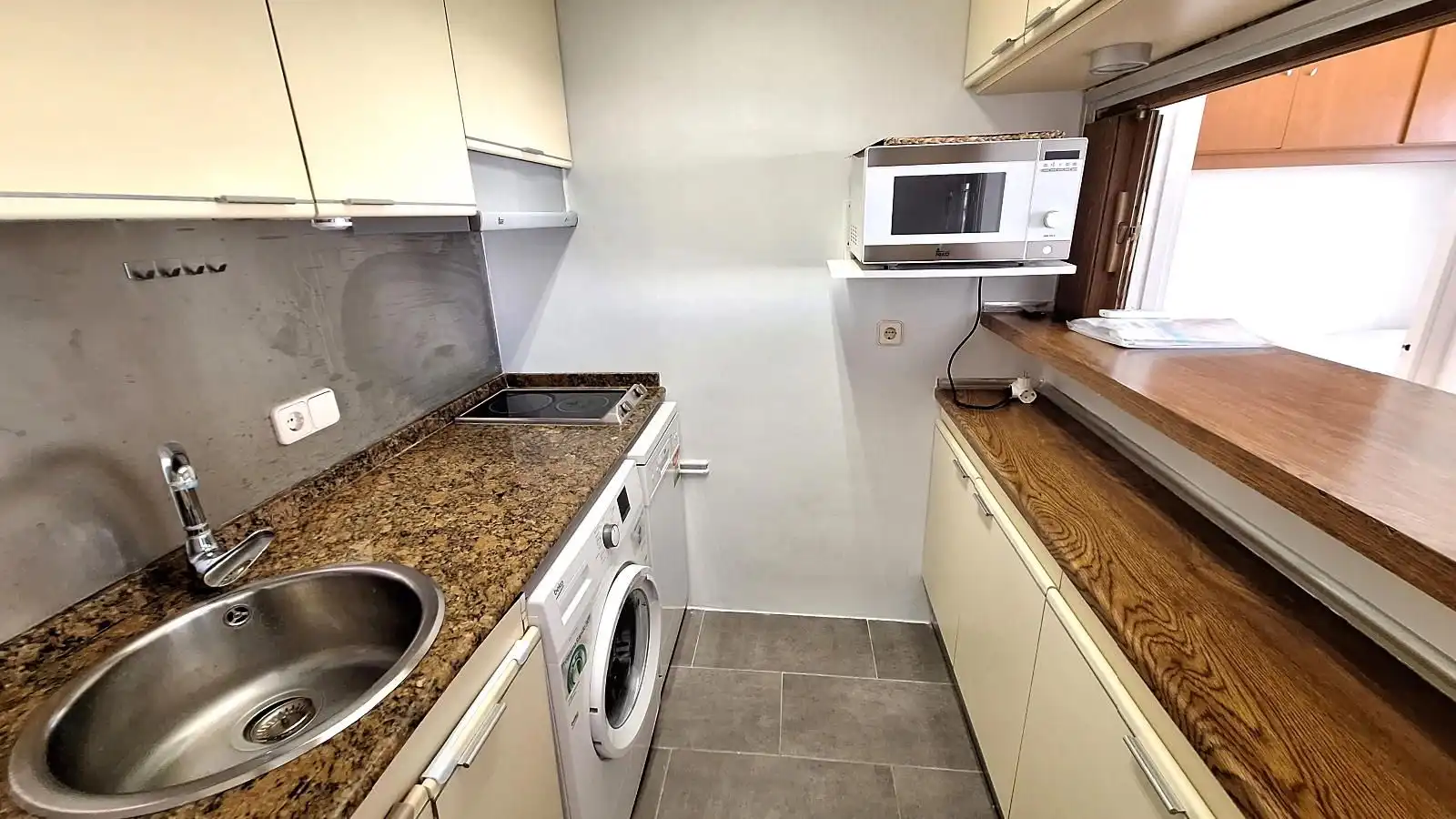 Kitchen of Flat for rent in Eixample