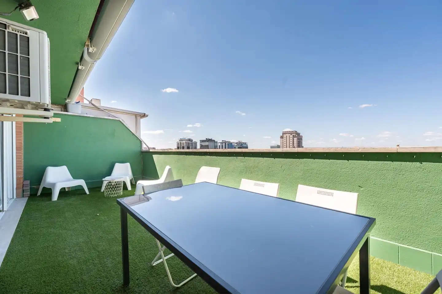 Terrace of Attic for rent in Madrid  with Air Conditioner, Heating and Parquet flooring