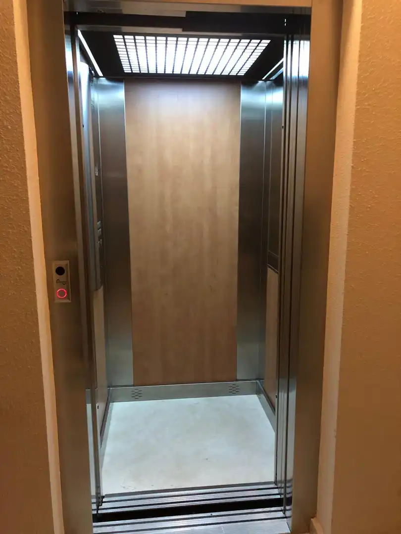 Wohnung zum Verkauf in Sitges mit Klimaanlage, Heizung und Terrasse