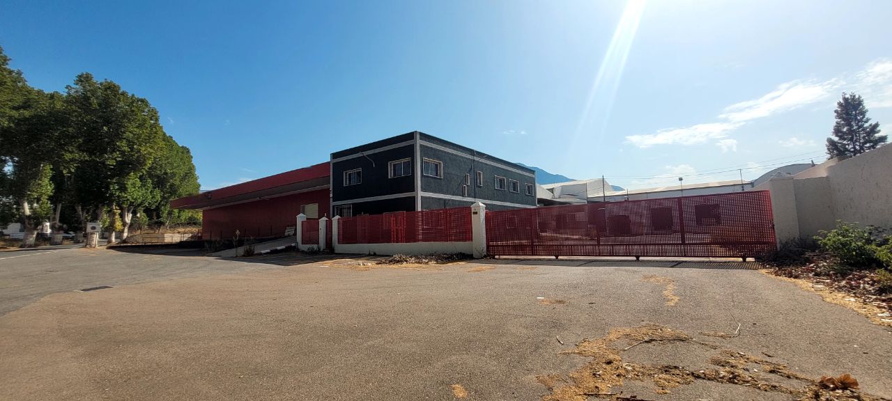 Vista exterior de Nau industrial de lloguer en Berja amb Calefacció i Alarma