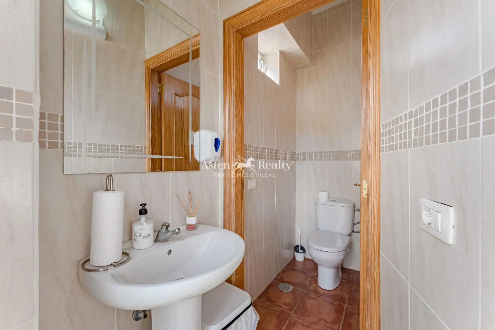 Badezimmer von Geschaftsraum zum Verkauf in Arona mit Terrasse und Internet