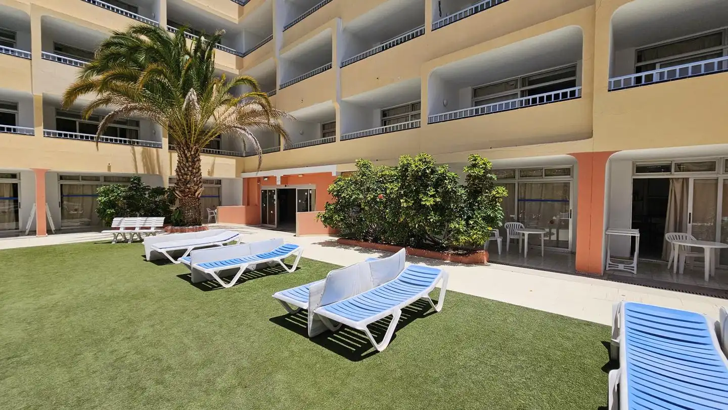 Terrassa de Planta baixa en venda en San Bartolomé de Tirajana amb Terrassa, Moblat i Piscina comunitària