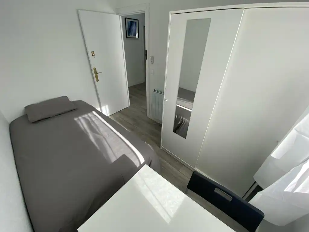 Bedroom of Flat for rent in Madrid  with Heating, Furnished and Oven