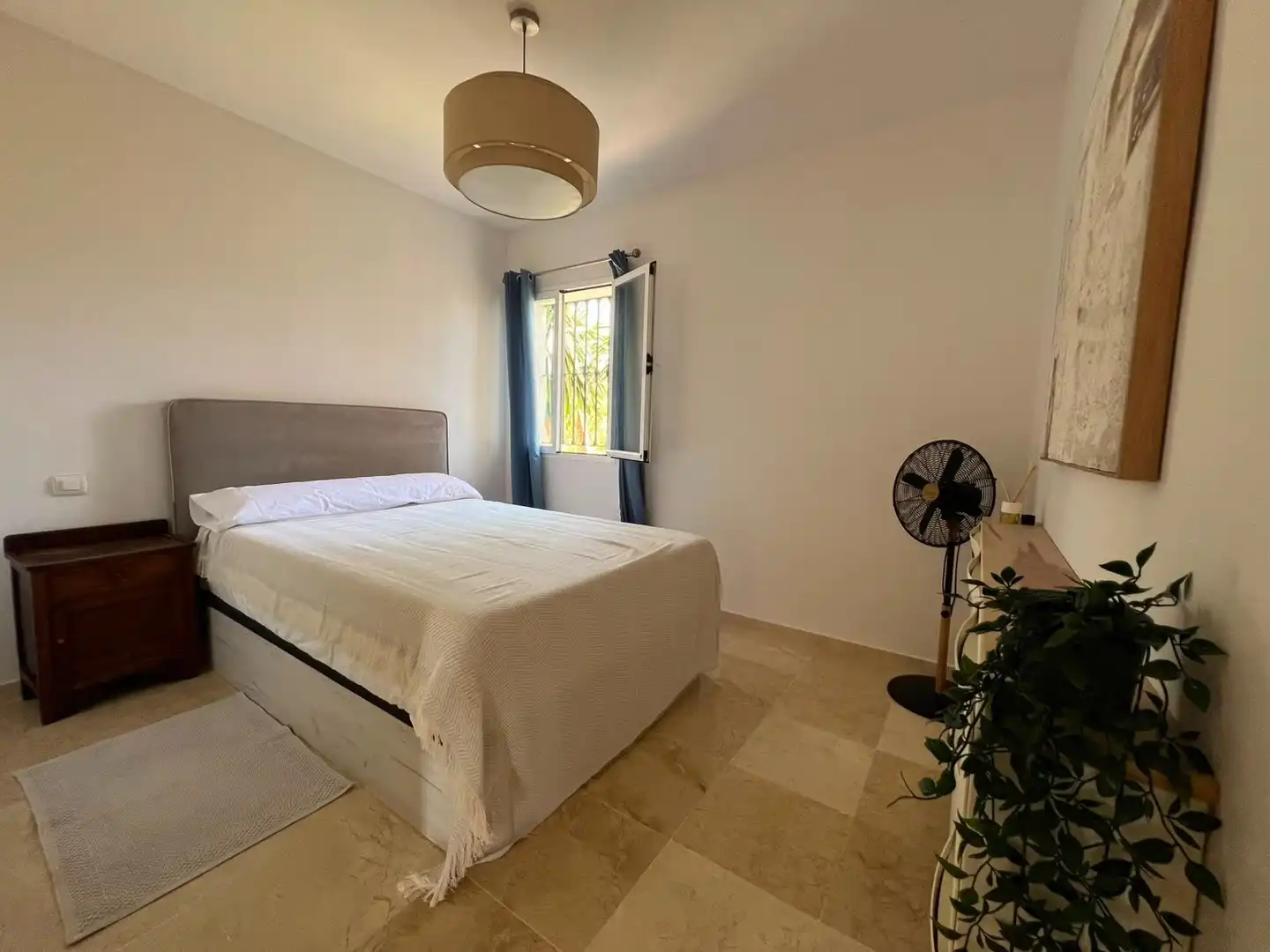 Dormitori de Apartament de lloguer en Marbella amb Aire condicionat, Calefacció i Terrassa