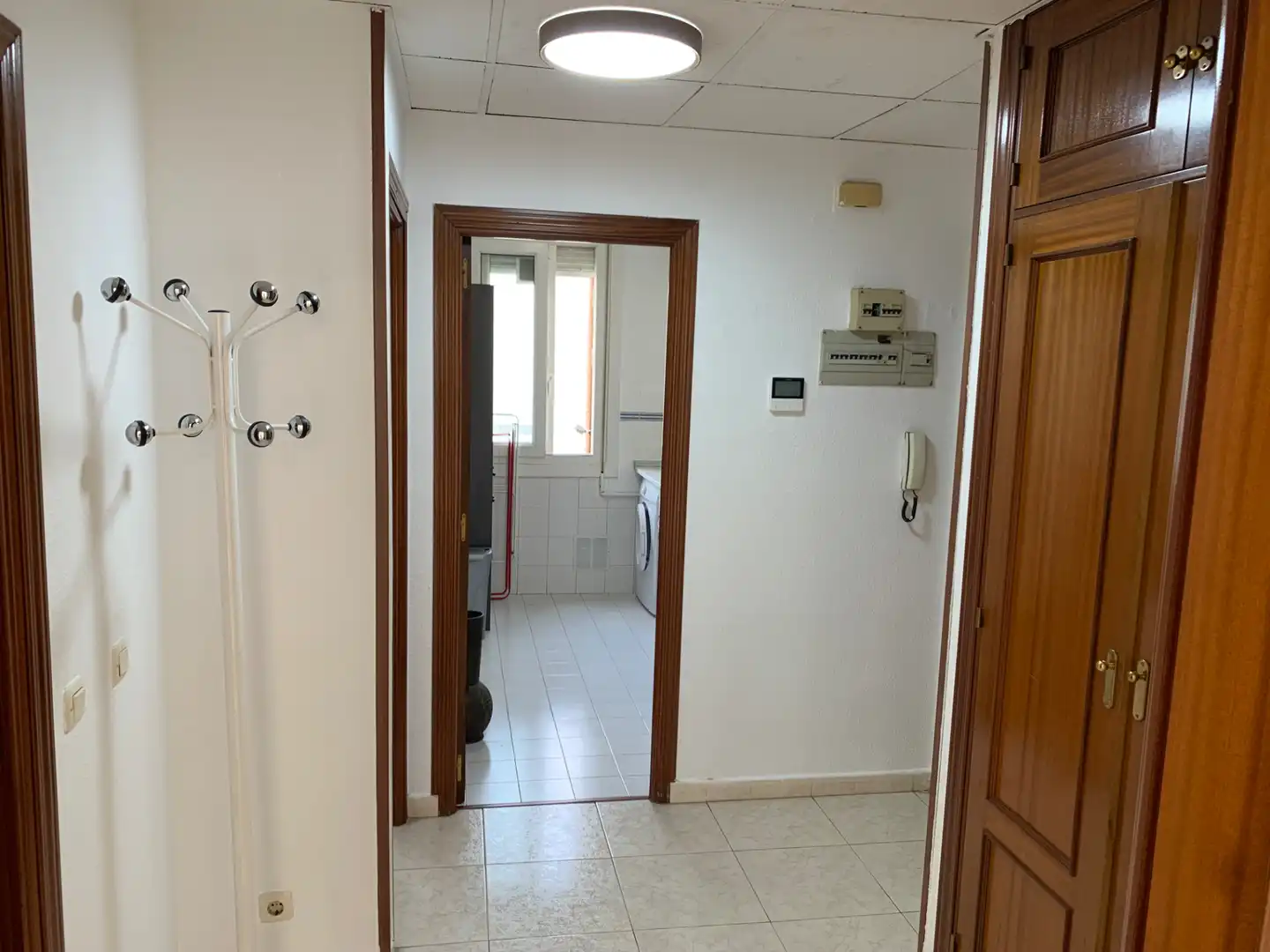 Flat for rent in Madrid  with Oven and Washing machine