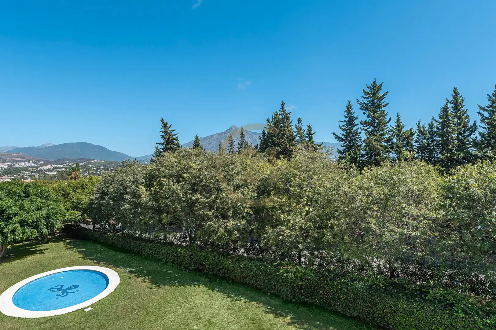 Piso en venta en Nueva Andalucía centro