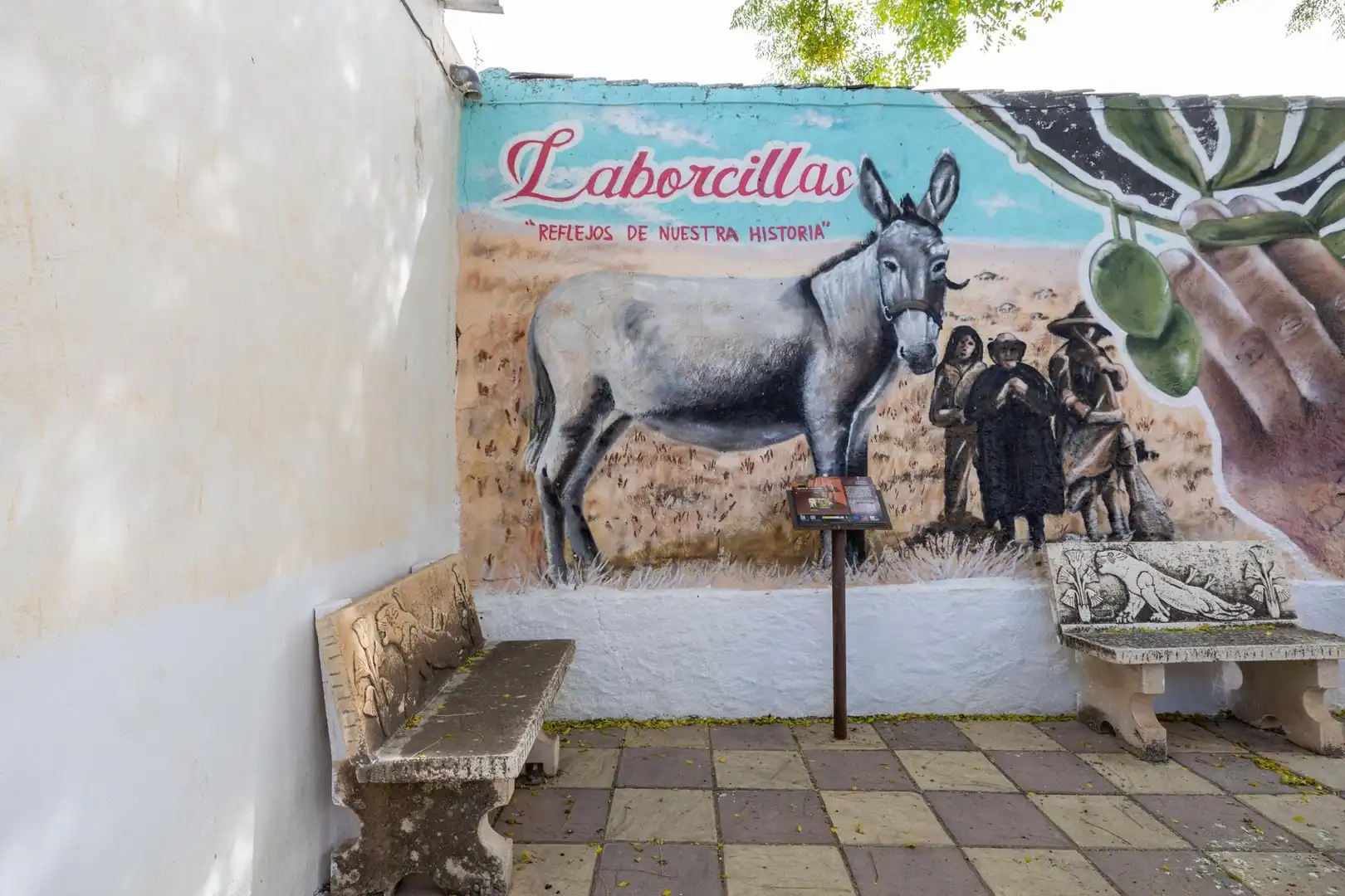 Vista exterior de Casa o xalet en venda en Morelábor amb Traster i Balcó