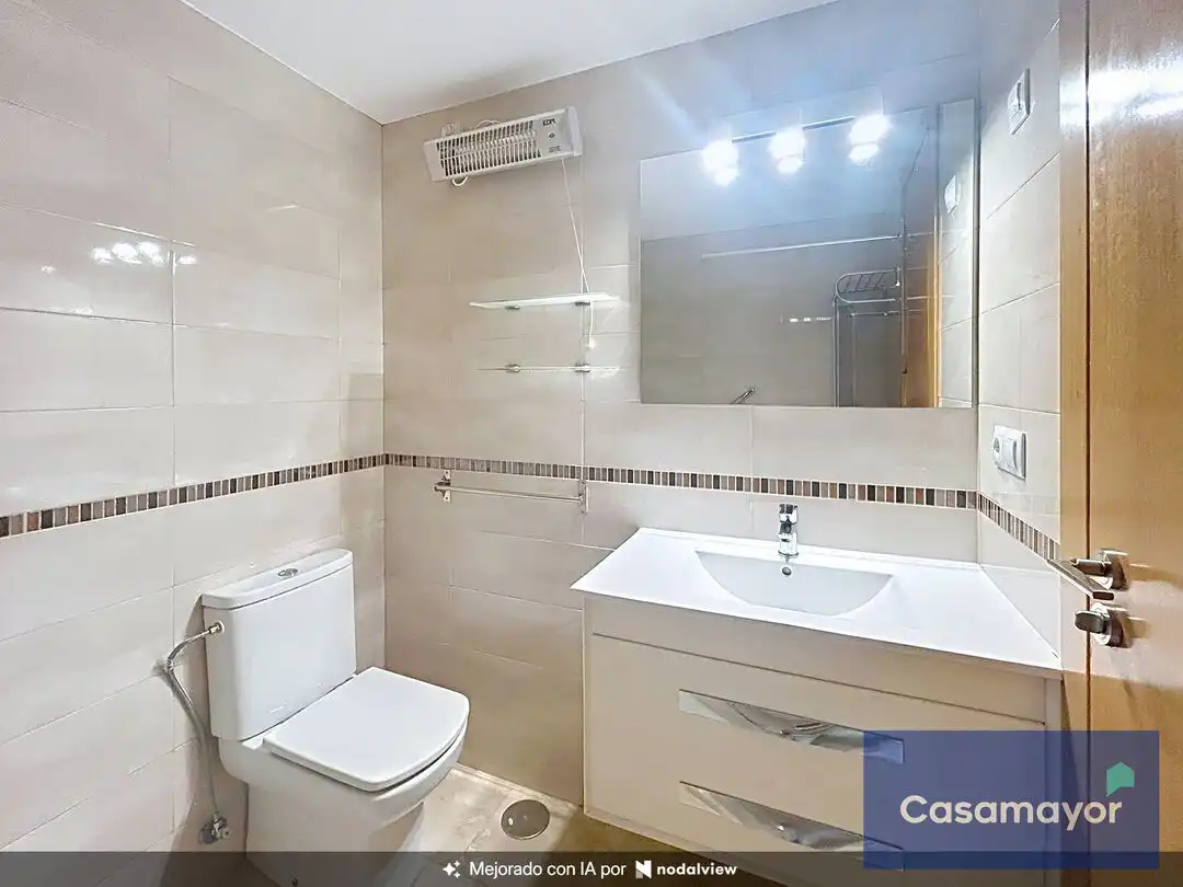 Bathroom of Flat for rent in Alicante / Alacant  with Air Conditioner, Heating and Private garden