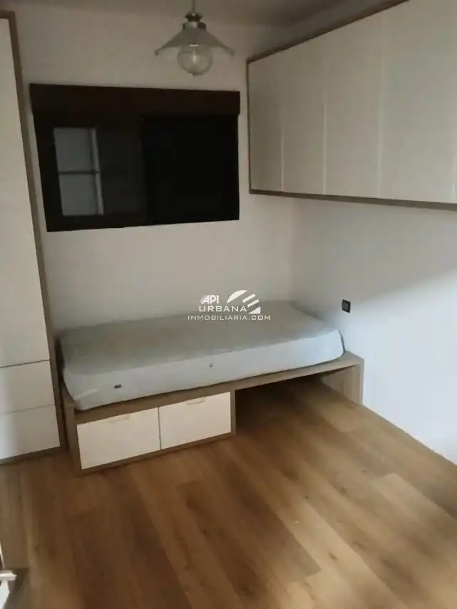 Dormitori de Casa o xalet en venda en Lucena