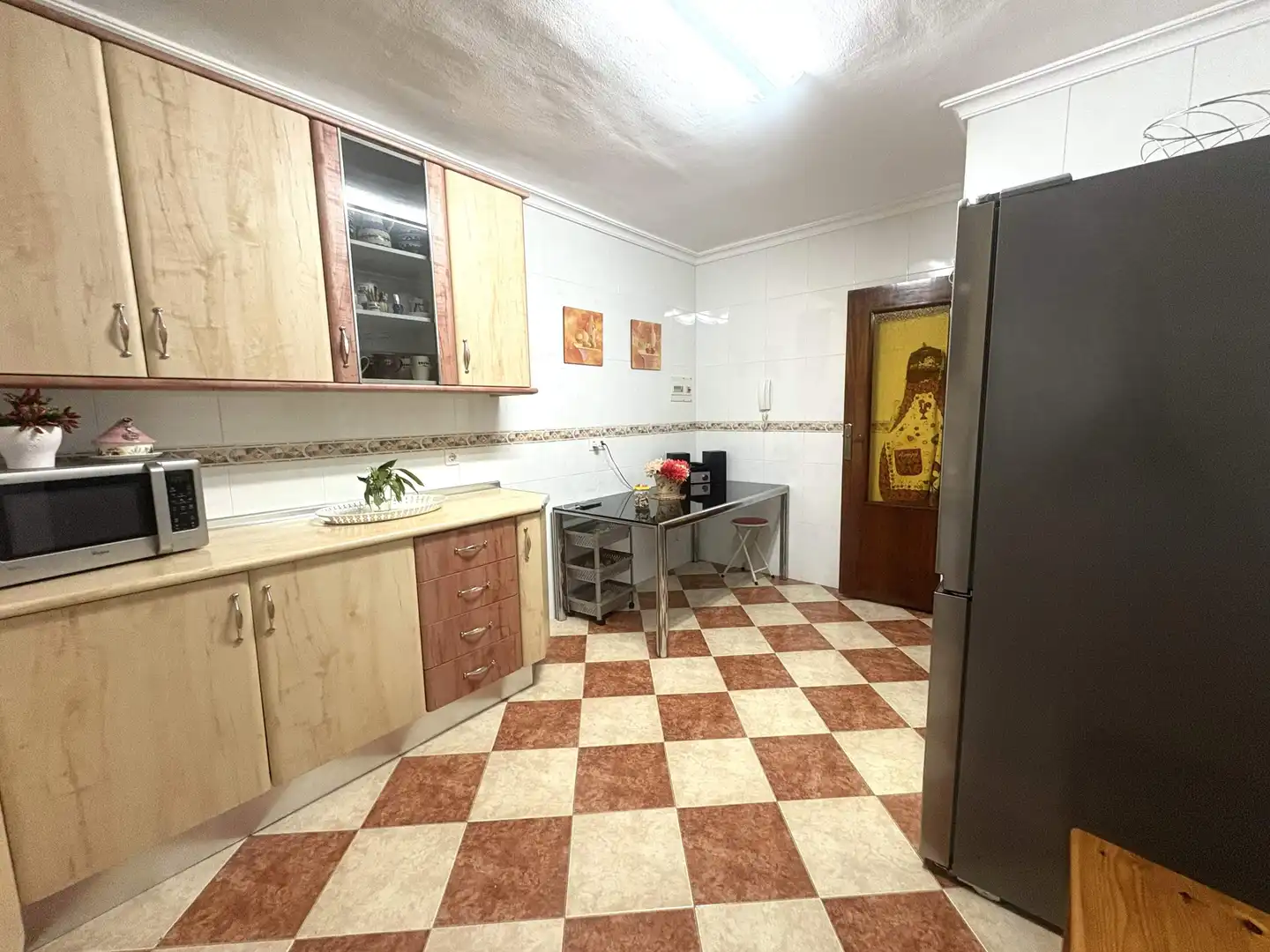 Kitchen of Flat for sale in Sevilla  with Air Conditioner, Heating and Terrace