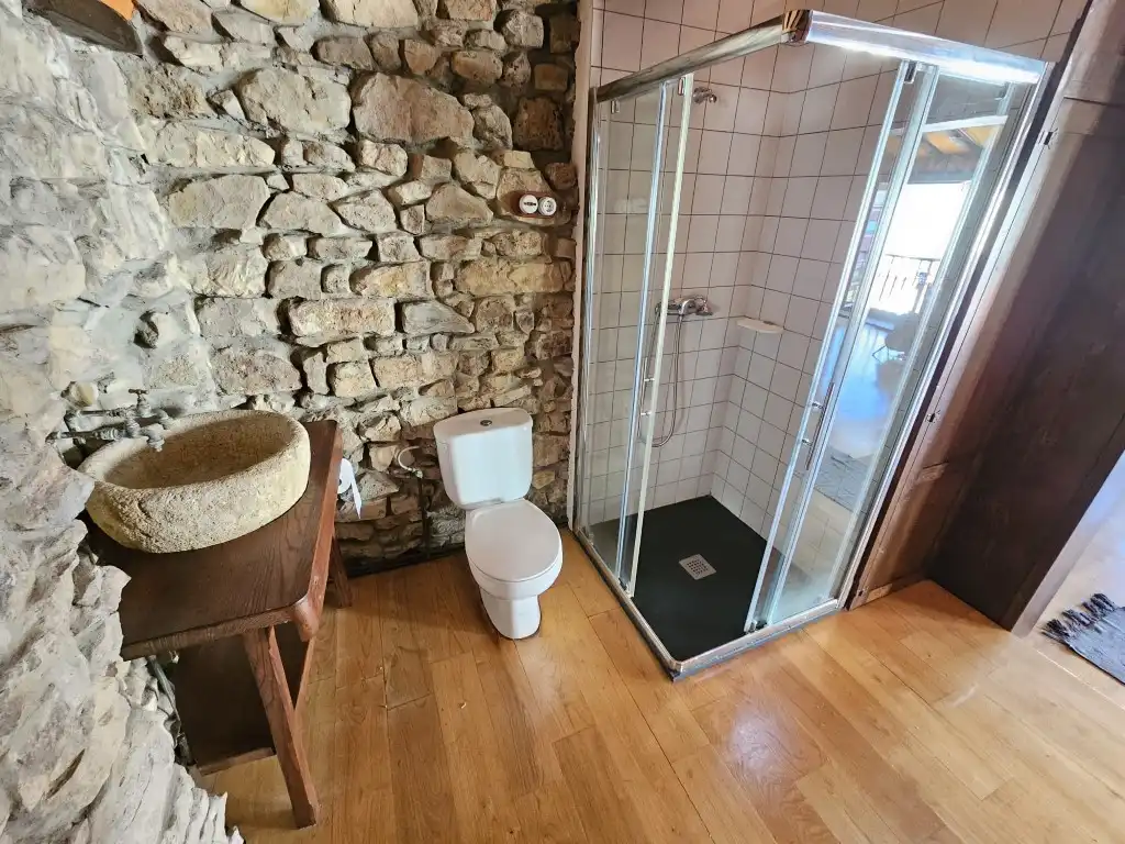 Bany de Edifici en venda en Avilés