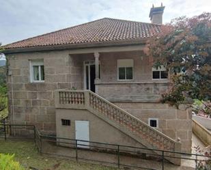 Vista exterior de Casa o xalet en venda en Pontevedra Capital  amb Terrassa