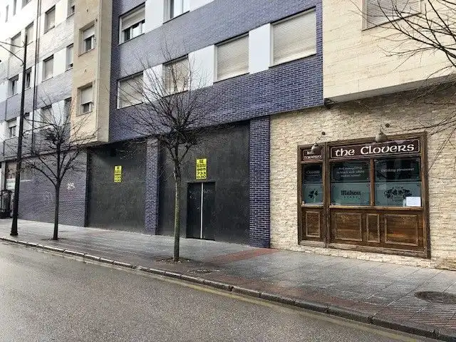 Business premises to rent in Lugones, imagen 6