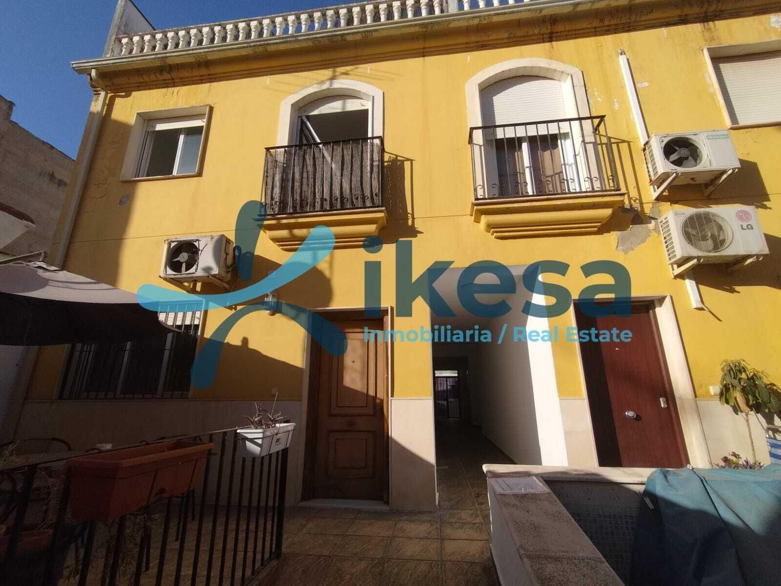 Exterior view of Flat for sale in Villafranca de Córdoba  with Terrace, Balcony and Community pool