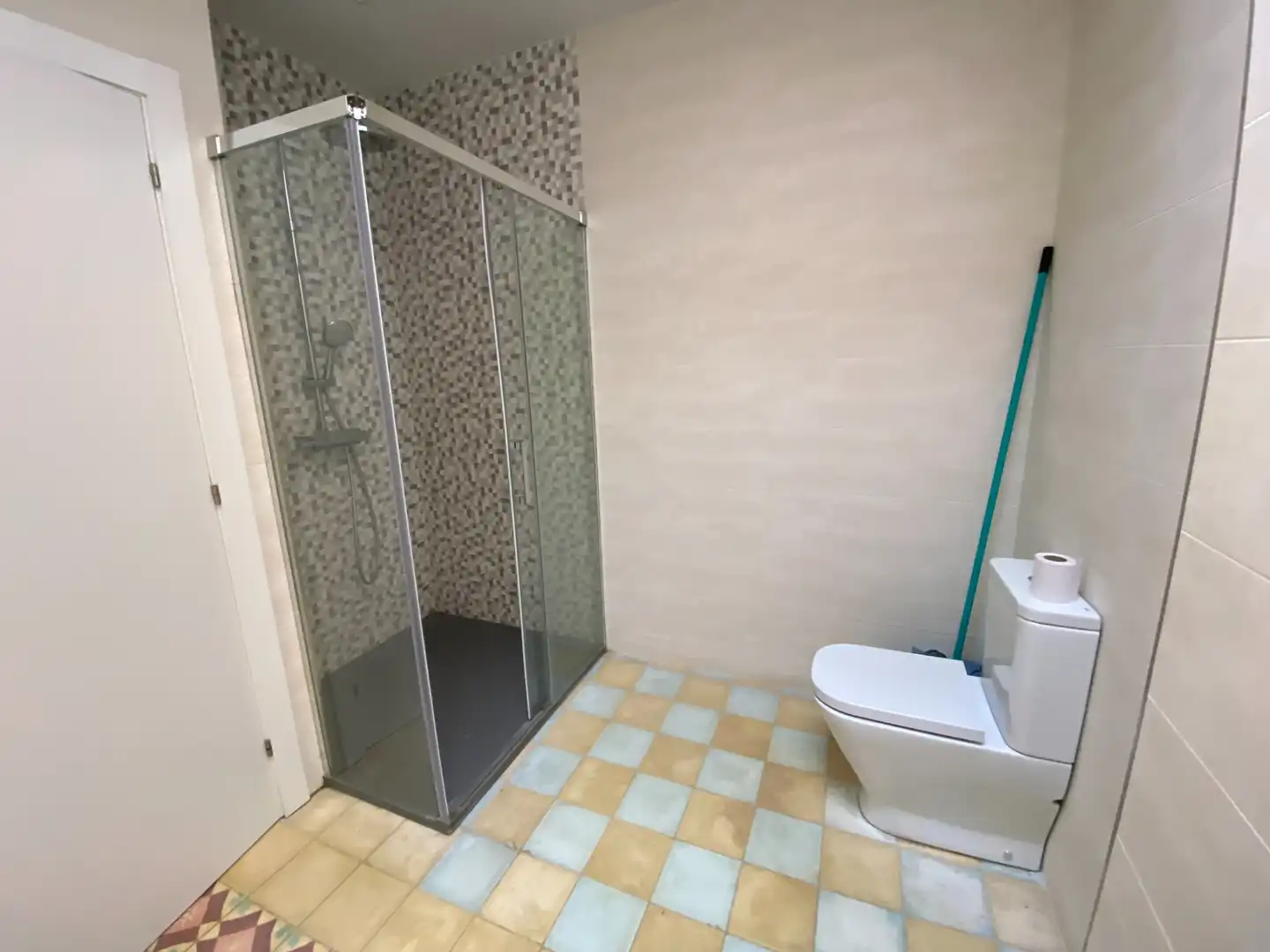 Bathroom of Flat for rent in Sant Cugat del Vallès  with Air Conditioner, Furnished and Oven
