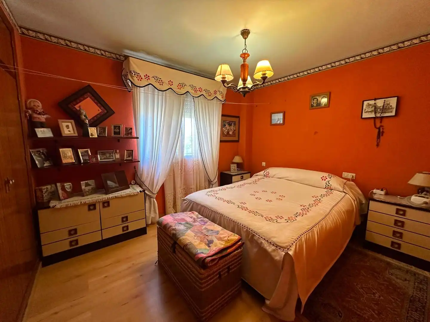 Bedroom of Flat for sale in La Línea de la Concepción  with Furnished