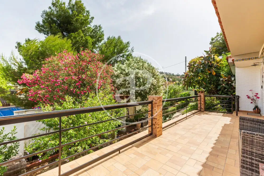 Terraza de Casa o chalet en venta en Chiva con Aire acondicionado, Calefacción y Jardín privado