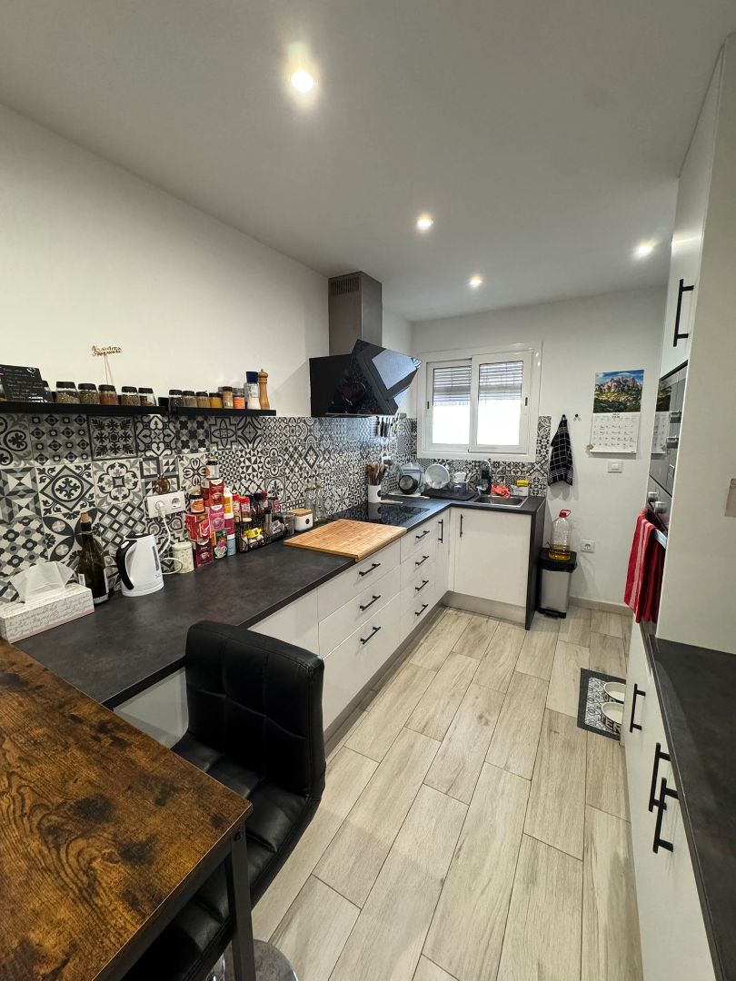 Cuina de Pis en venda en Badalona amb Aire condicionat i Forn