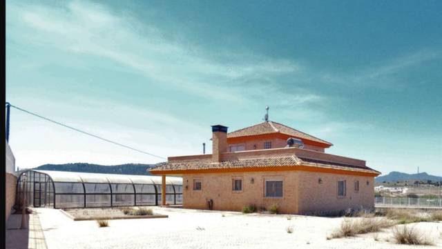 Casa-chalet en Venta en Jumilla