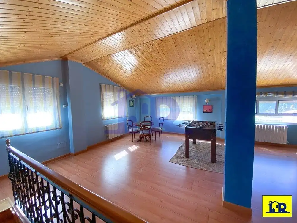 Houses for sale in Arcas del Villar  with Terrace, Storage room and Swimming Pool