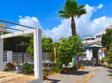 House with garden for sale in L'Albir