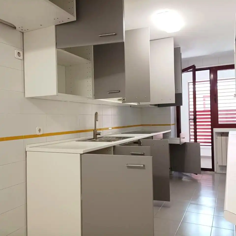 Cuina de Pis de lloguer en Las Rozas de Madrid amb Aire condicionat, Calefacció i Terrassa