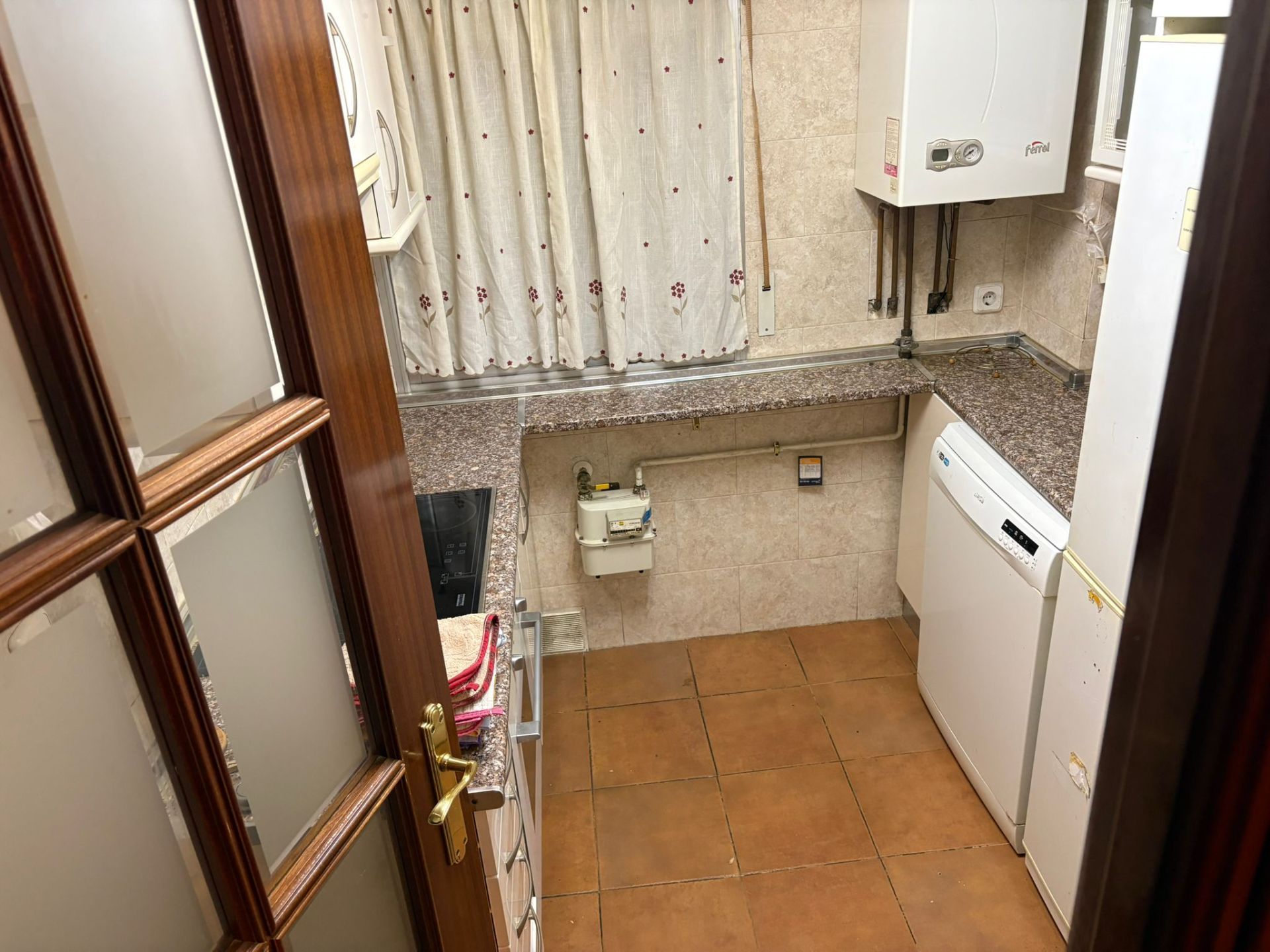 Kitchen of Flat for sale in Pozuelo de Alarcón  with Storage room