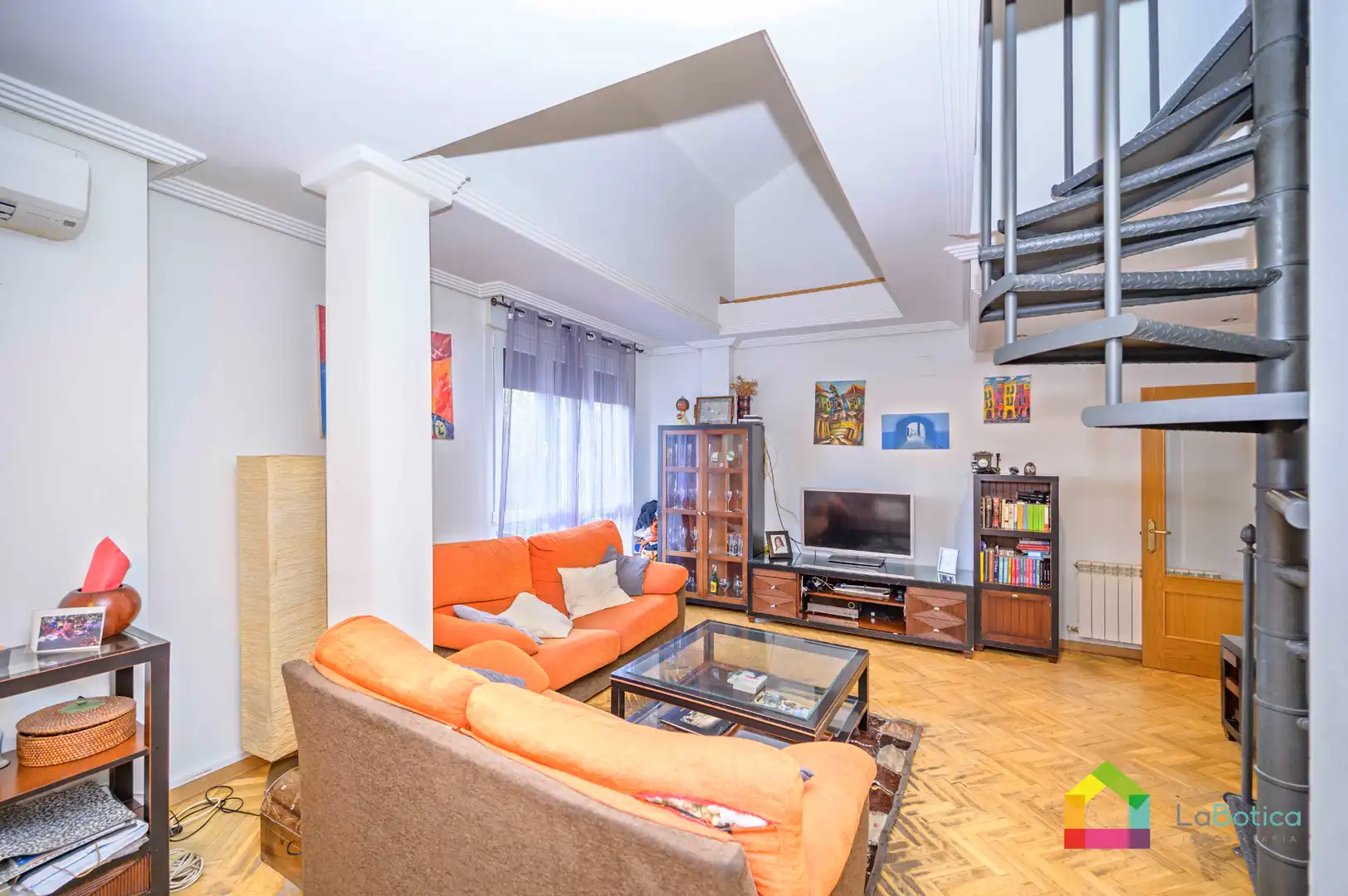 Living room of Flat for sale in Toledo  with Heating
