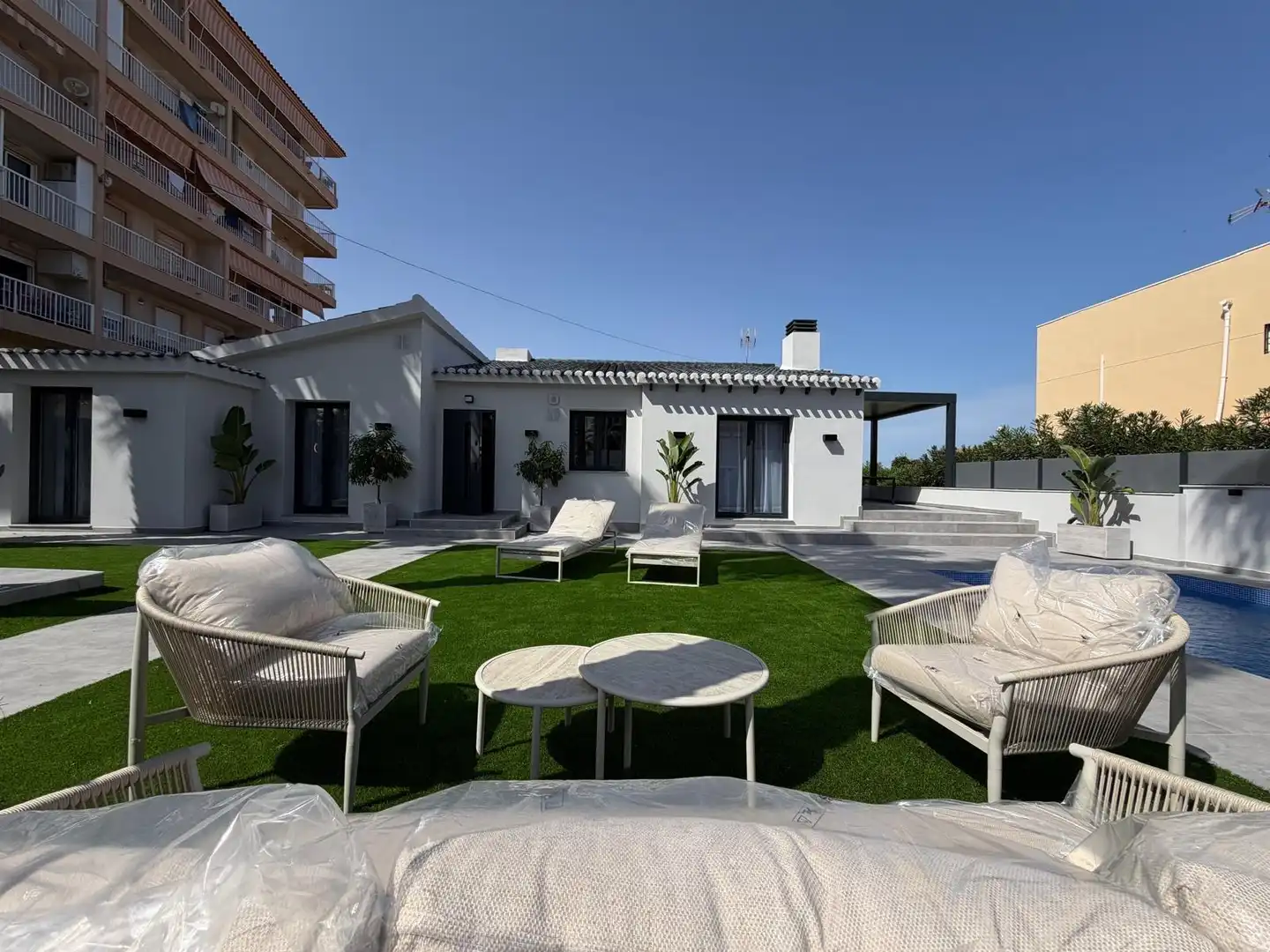 Terrace of Houses for sale in Torrevieja  with Air Conditioner, Heating and Private garden