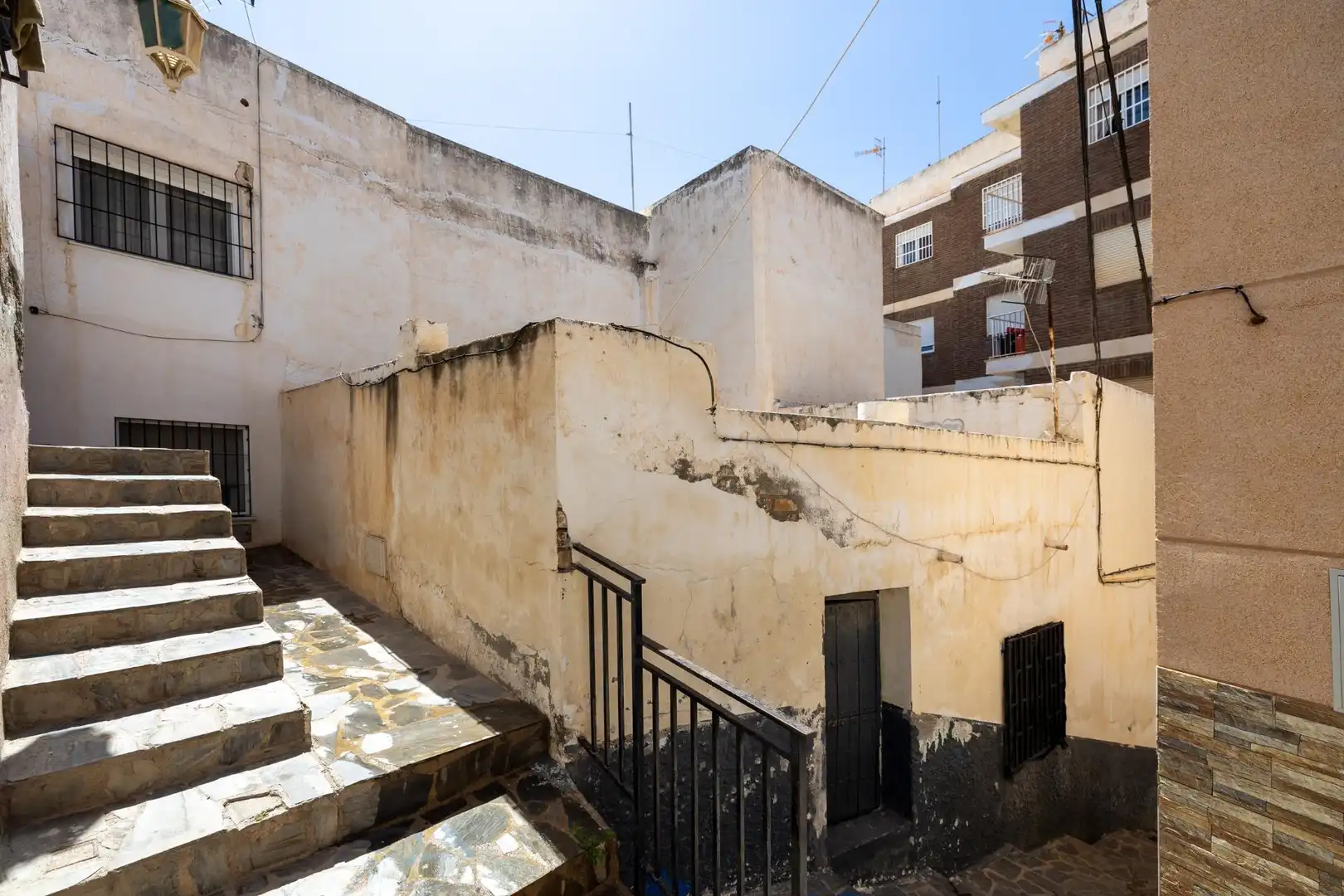 Vista exterior de Casa o chalet en venta en Gualchos con Jardín privado, Amueblado y Balcón