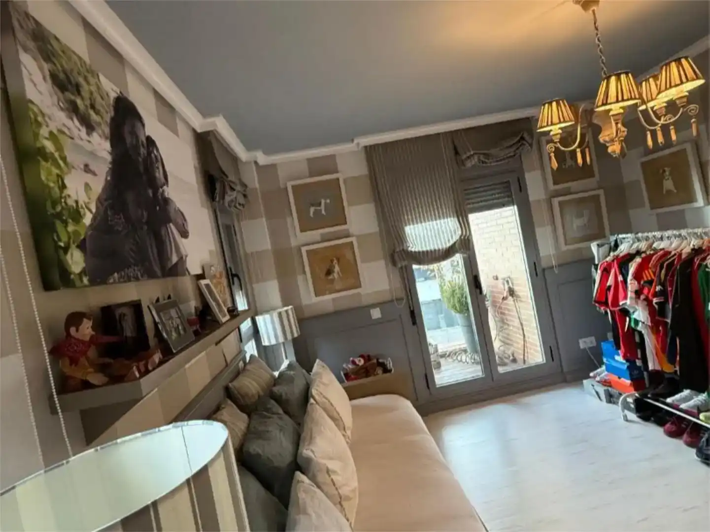 Habitación de Piso en venta en Boadilla del Monte con Aire acondicionado, Jardín privado y Piscina