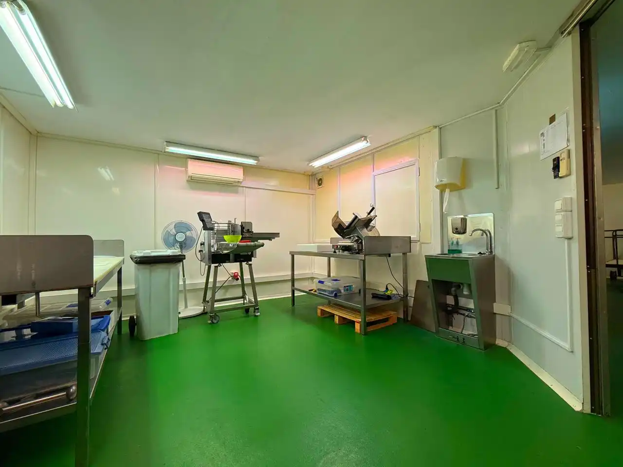 Local comercial en venta en Carrer de Joaquim Ruyra, imagen 11