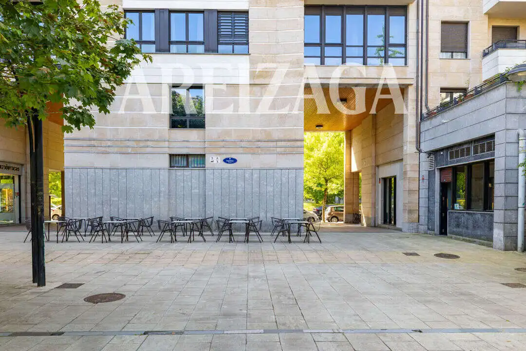 Terrasse von Geschaftsraum zur Miete in Donostia - San Sebastián  mit Klimaanlage und Möbliert