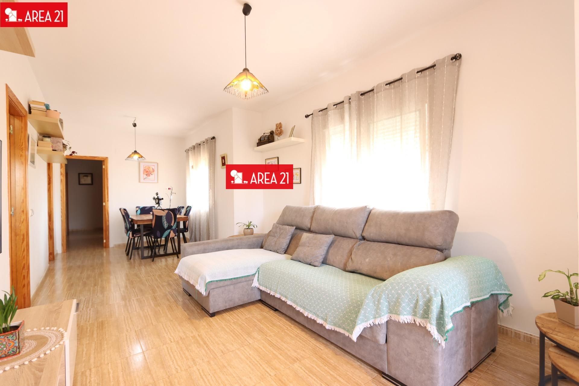 Vista exterior de Casa o xalet en venda en La Pobla de Vallbona amb Aire condicionat, Calefacció i Jardí privat
