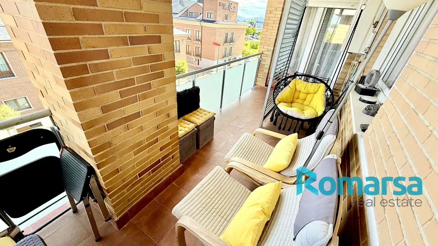 Terrassa de Dúplex en venda en Ávila amb Calefacció, Parquet i Terrassa