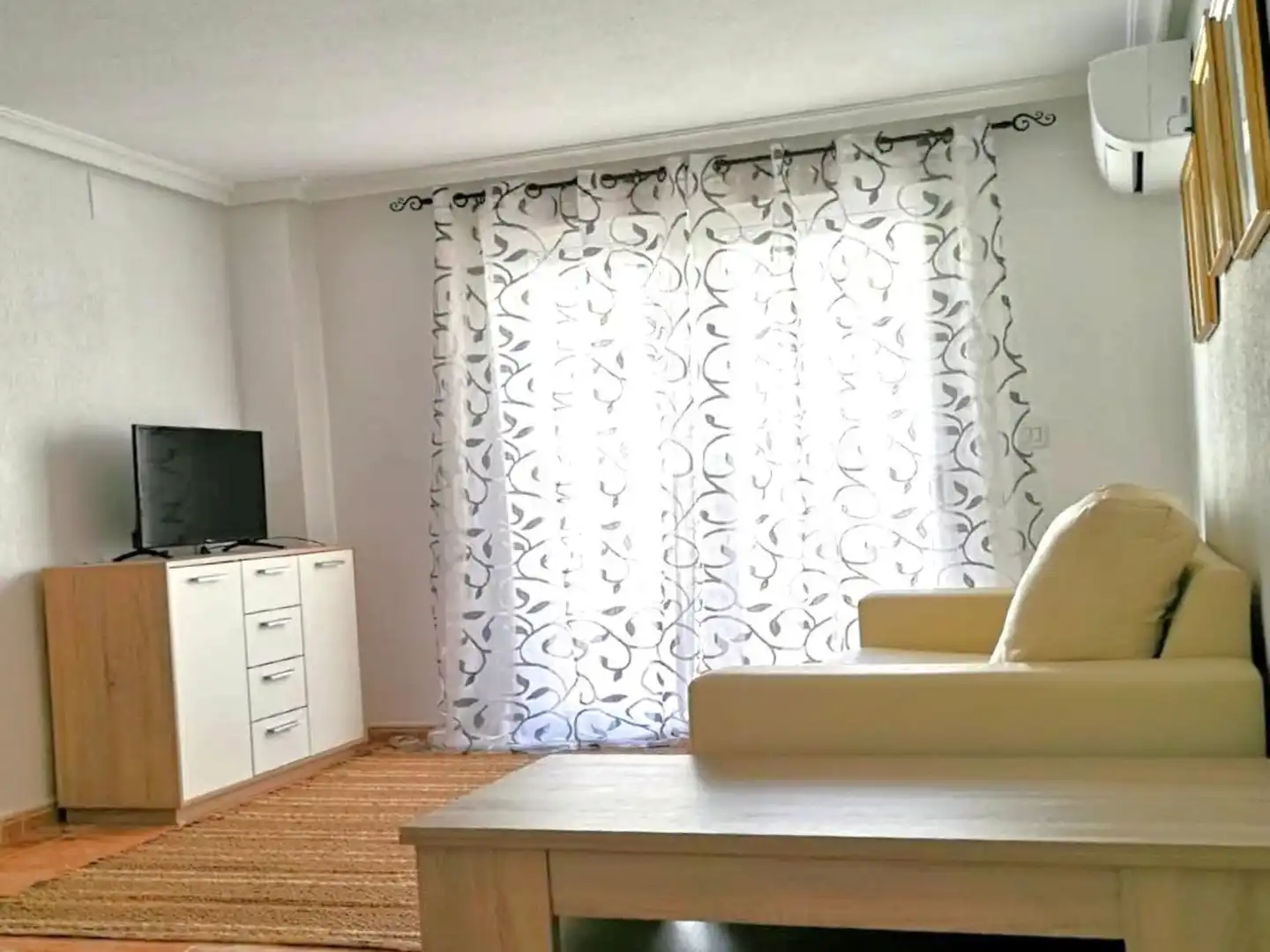 Apartament amb terrassa en venda a Calle C. Bilbao 3, imagen 2