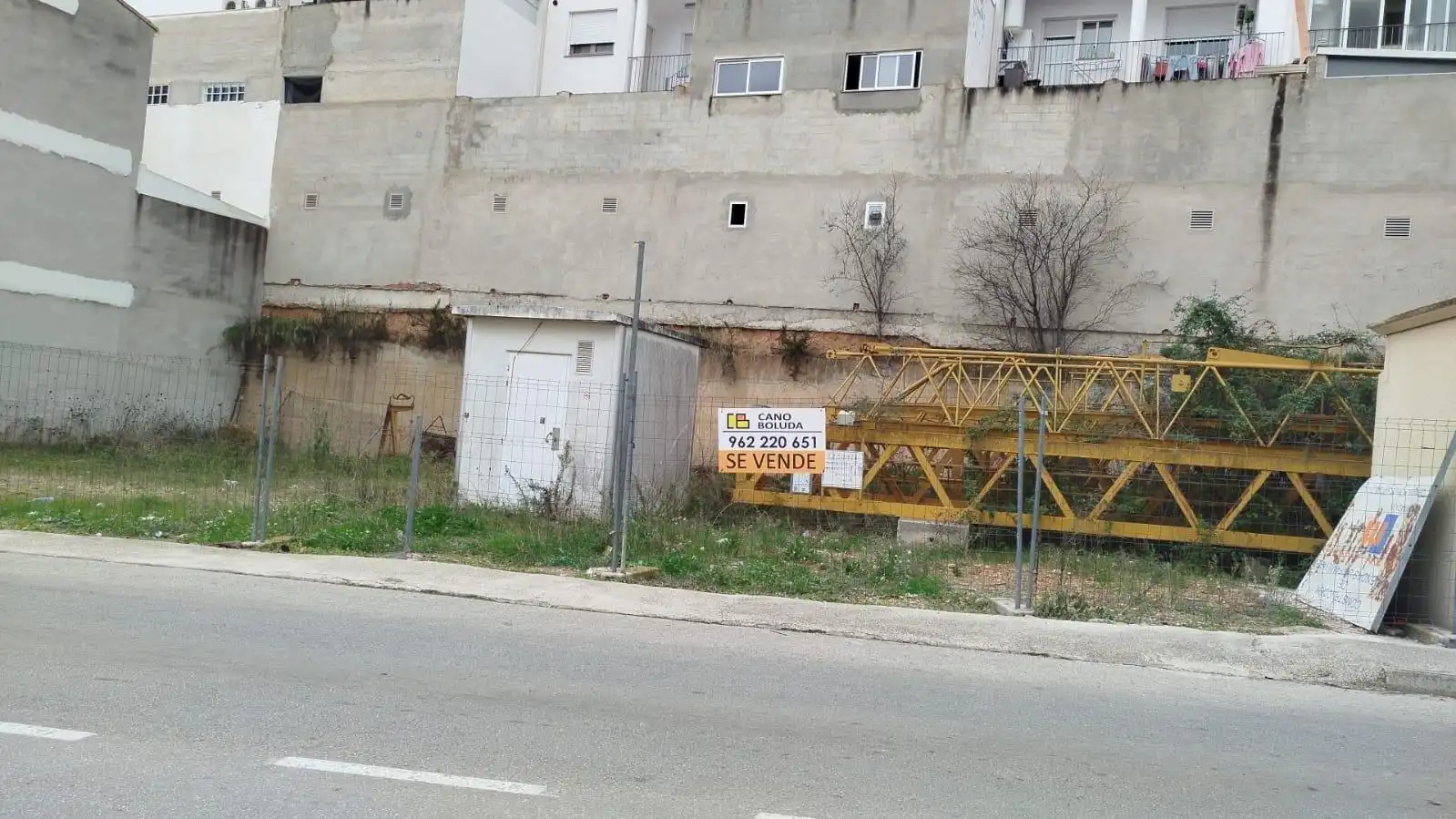 Residential land for sale in L'Olleria