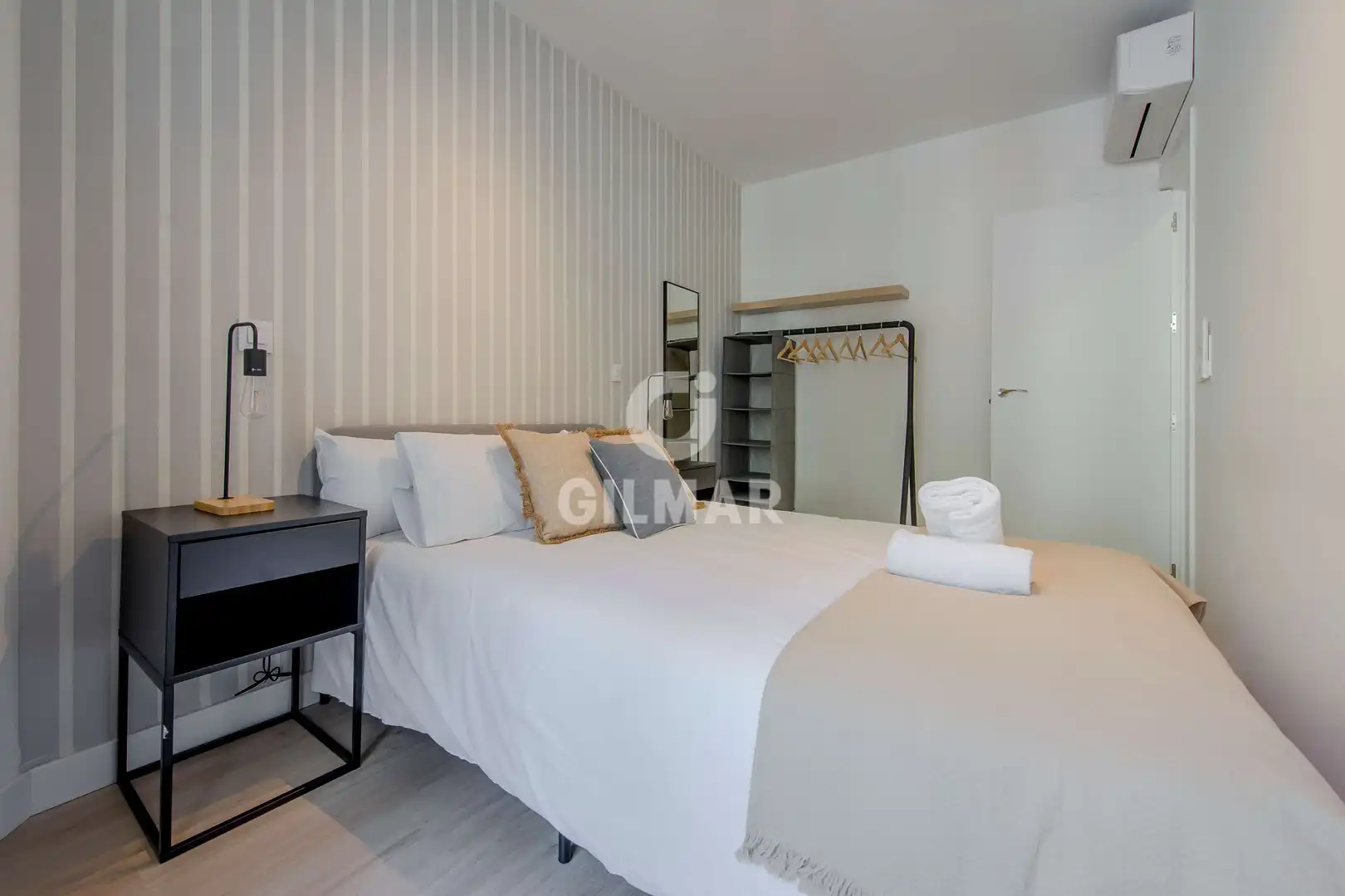 Habitación de Piso en venta en Madrid con Calefacción
