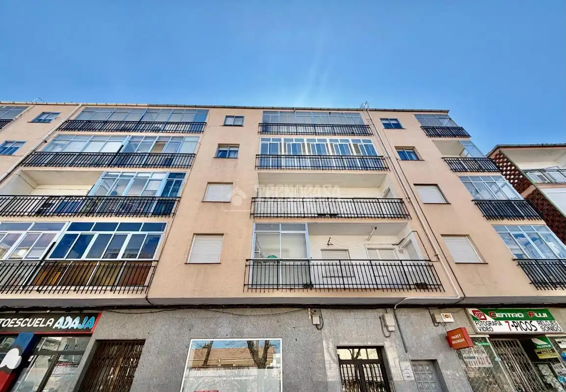 Vista exterior de Piso en venta en Ávila con Calefacción y Terraza