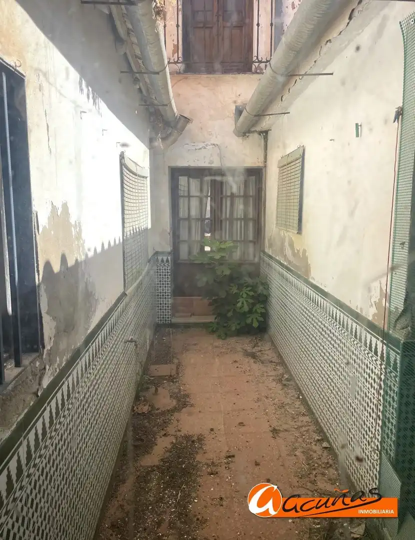 Casa adosada en venda en Fuente de Piedra amb Traster