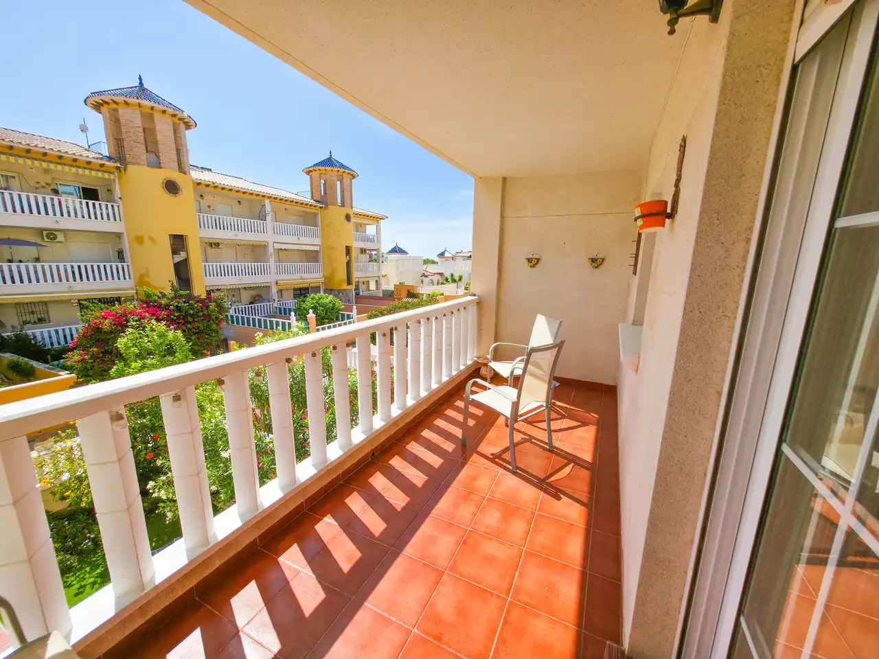 Terraza de Apartamento en venta en Orihuela con Amueblado, Horno y Lavadora