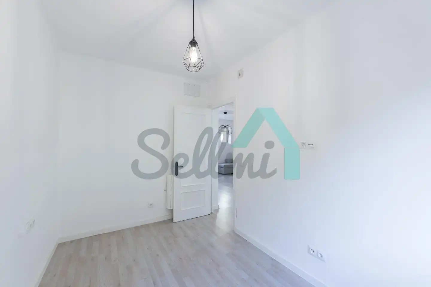 Habitación de Planta baja en venta en Mieres (Asturias) con Calefacción, Trastero y Amueblado