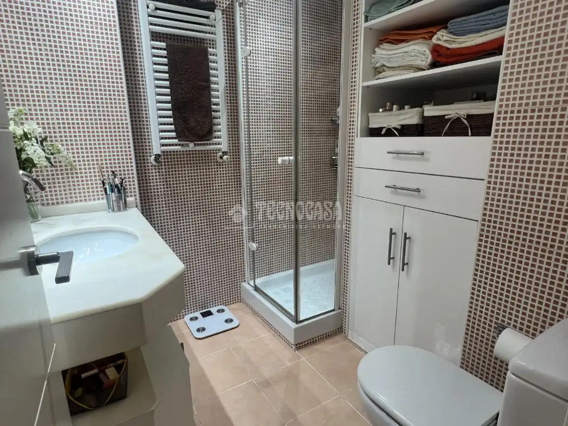 Baño de Piso en venta en Madrid con Aire acondicionado y Calefacción
