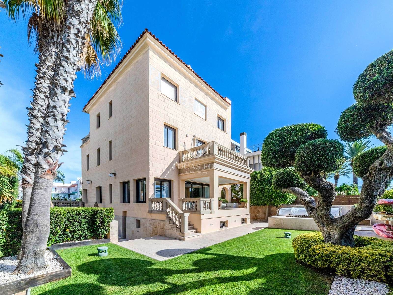 Vista exterior de Casa o chalet en venta en Sitges con Aire acondicionado, Calefacción y Jardín privado