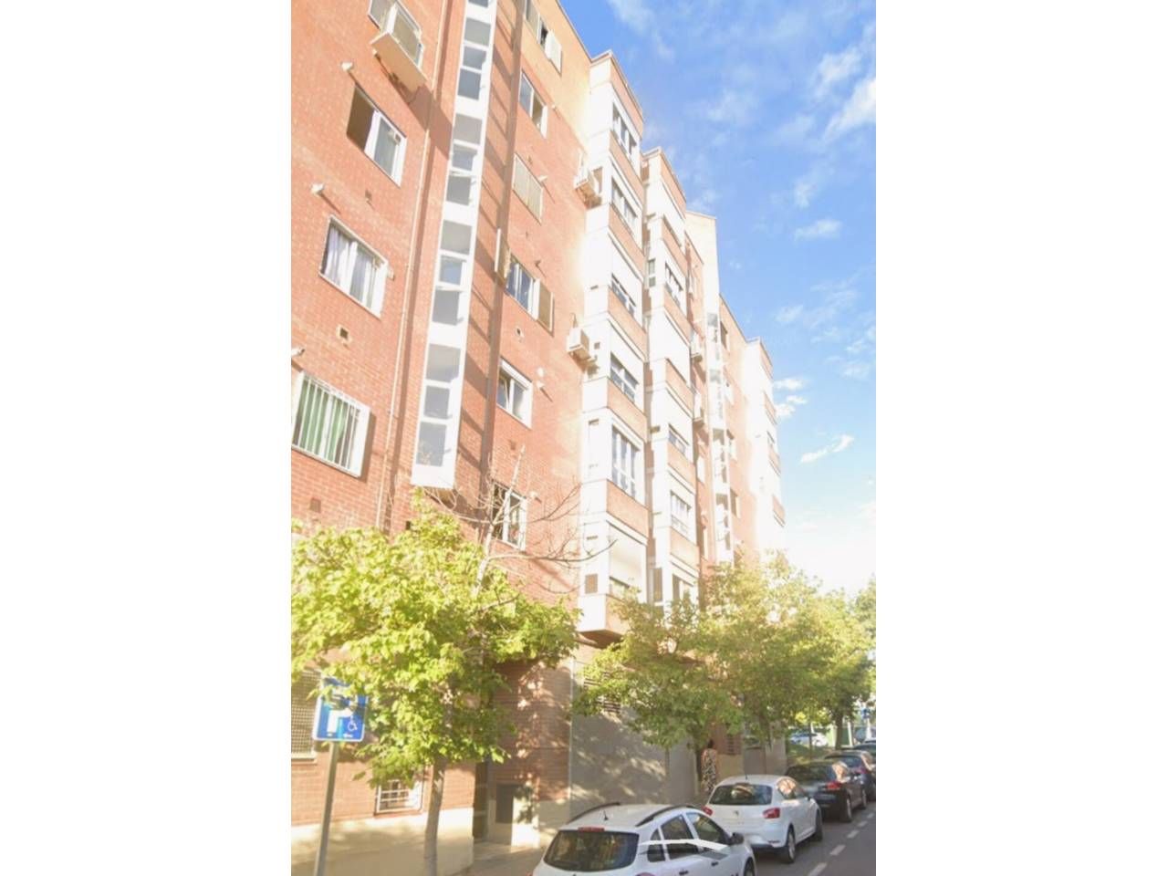 Vista exterior de Pis en venda en  Madrid Capital amb Aire condicionat i Balcó