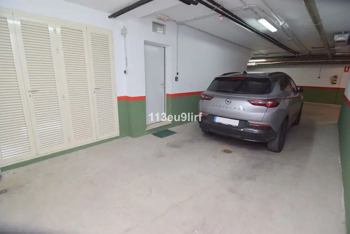 Parking de Casa adosada de alquiler en Mijas con Aire acondicionado, Calefacción y Jardín privado
