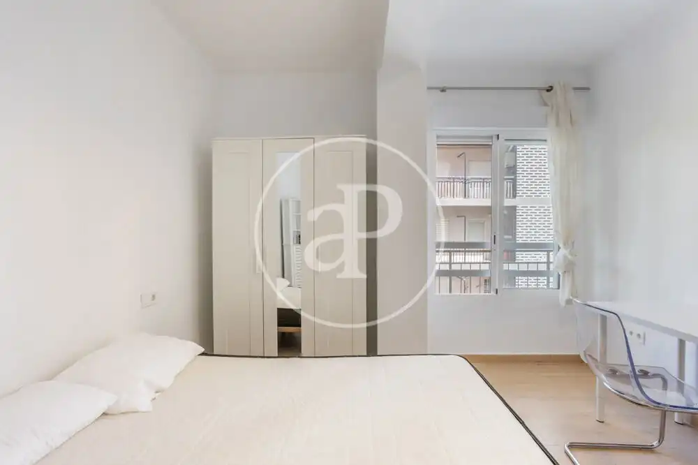 Bedroom of Flat for rent in Valencia  with Air Conditioner, Heating and Furnished